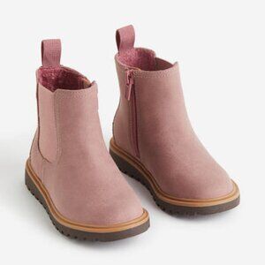 H&M Girls Faux Fur lines Chelsea Boots New with Tags - Size US 2